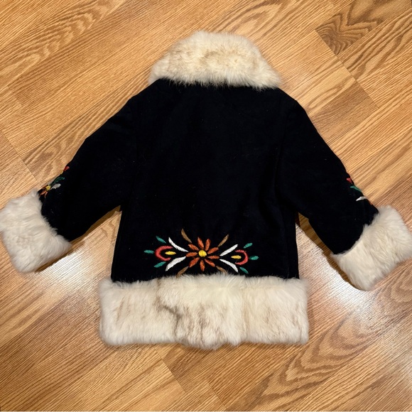 Penny Lane Girls Sheepskin Embroidered Coat Black w Rabbit Fur Trim sz xsmall - Picture 2 of 9